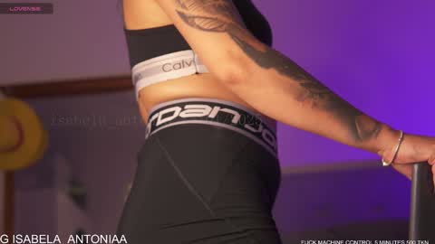 Snapshot of isabela_antonia_ chatting on January 2025 07:15:01 AM online show from January 2025 07:15:01 AM