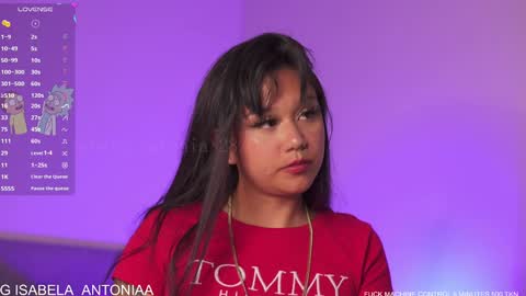 Snapshot of isabela_antonia_ chatting on January 2025 10:34:01 AM online show from January 2025 10:34:01 AM