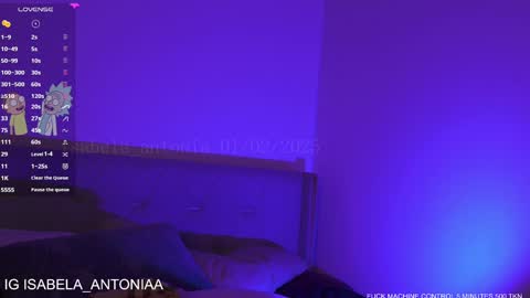 Snapshot of isabela_antonia_ chatting on February 2025 10:40:01 AM online show from February 2025 10:40:01 AM