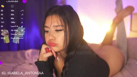 Snapshot of isabela_antonia_ chatting on September 2025 10:38:02 AM online show from September 2025 10:38:02 AM