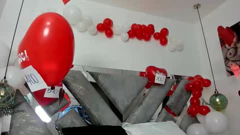 Snapshot of isabela_parkerr chatting on February 2026 06:32:02 AM Mommy Isa online show from February 2026 06:32:02 AM