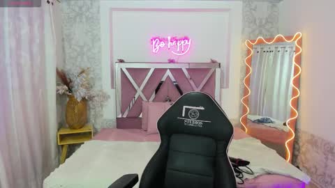 ISABELA  online show from February 2026 11:38:02 AM