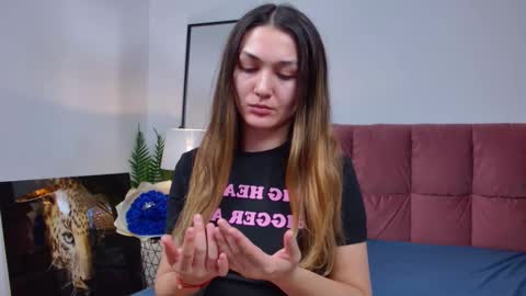 Snapshot of isabelasasha chatting on March 2025 07:05:02 AM Isa online show from March 2025 07:05:02 AM