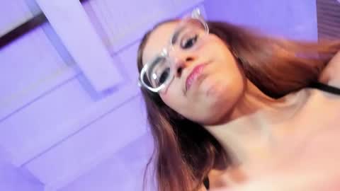 Snapshot of isabelastefano chatting on November 2025 03:28:02 AM isabelastefano online show from November 2025 03:28:02 AM