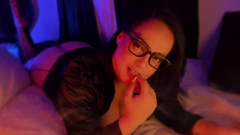 isabella online show from July 2026 03:42:01 AM