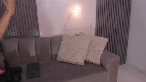 Isabel  online show from July 2026 04:13:01 PM