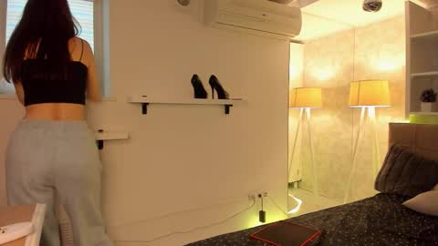 Snapshot of isabelkiss chatting on November 2025 07:45:01 AM IsabelKiss online show from November 2025 07:45:01 AM