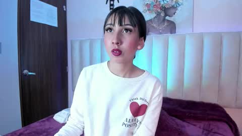 isabella_crofts online show from December 2025 03:04:02 AM