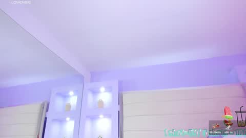 Snapshot of isabella_daniell chatting on December 2024 10:17:02 AM Isa online show from December 2024 10:17:02 AM