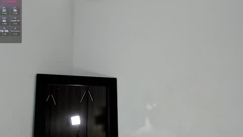 Snapshot of isabella_savina chatting on January 2025 10:44:02 PM Isabella online show from January 2025 10:44:02 PM