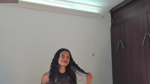 Snapshot of isabella_savina chatting on November 2025 10:45:02 PM Isabella online show from November 2025 10:45:02 PM