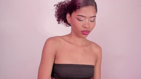 Snapshot of isabella_sex18 chatting on January 2025 01:32:02 AM isabella online show from January 2025 01:32:02 AM