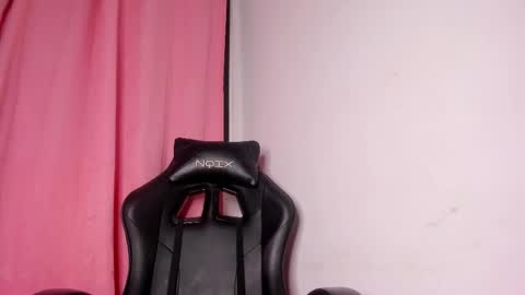 Snapshot of isabella_sex18 chatting on October 2025 02:20:02 AM isabella online show from October 2025 02:20:02 AM