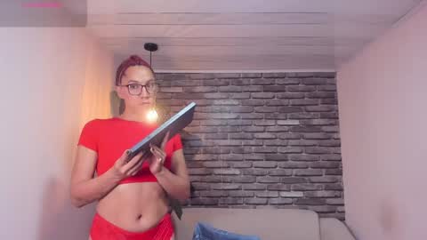 Camila online show from April 2026 12:01:01 PM