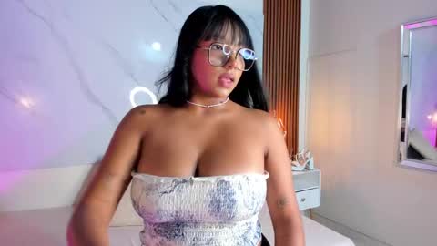 Snapshot of isabella_zc chatting on October 2025 07:55:01 PM isabella zc online show from October 2025 07:55:01 PM