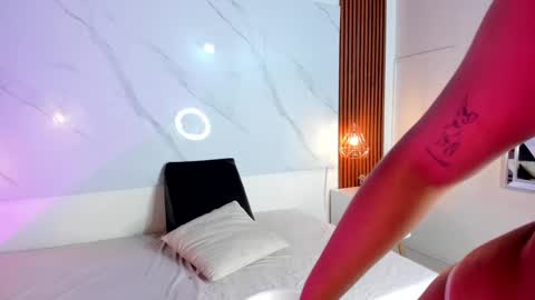 Snapshot of isabella_zc chatting on October 2025 08:08:01 PM isabella zc online show from October 2025 08:08:01 PM