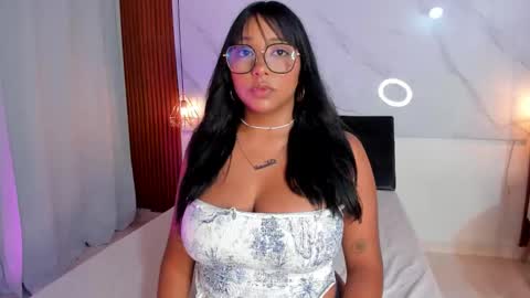 Snapshot of isabella_zc chatting on December 2025 08:50:02 PM isabella zc online show from December 2025 08:50:02 PM