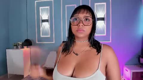 isabella zc online show from July 2026 11:59:01 AM