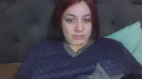 isabellaa_hills_ online show from October 2025 02:03:02 PM