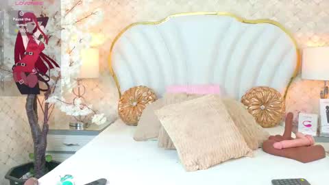 Isabella  online show from September 2025 02:09:02 PM