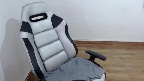 Isa online show from February 2026 09:45:01 PM