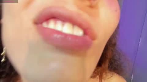 Snapshot of isabellaspencer chatting on February 2025 01:32:01 AM Isabella online show from February 2025 01:32:01 AM