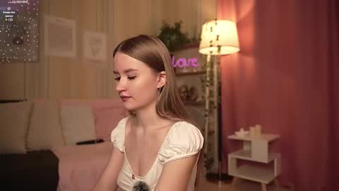 Snapshot of isabellatorrance chatting on September 2025 05:01:02 AM Bella online show from September 2025 05:01:02 AM