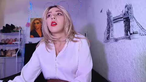 isabelle_sara online show from July 2026 10:09:02 PM