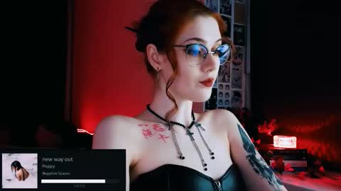 Madame Isabelle online show from October 2025 03:56:02 PM