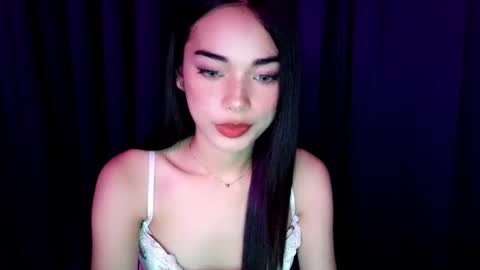 Isabelle online show from November 2025 07:07:01 AM