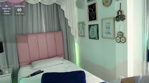 Isabelle Daza online show from March 2026 12:16:01 PM