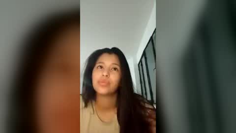 Snapshot of isabelllamoon chatting on June 2026 04:29:01 AM isabelllamoon online show from June 2026 04:29:01 AM