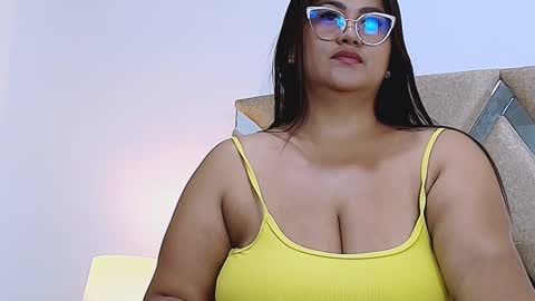 IsabellMendez online show from March 2025 06:33:01 PM