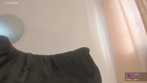Snapshot of isabelsexysmile_ chatting on July 2026 07:27:02 PM Isabel M online show from July 2026 07:27:02 PM