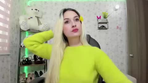 Snapshot of isablonde1 chatting on April 2026 09:37:02 PM ISABELLA online show from April 2026 09:37:02 PM