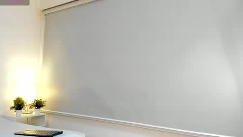 isameow online show from February 2025 09:41:02 PM