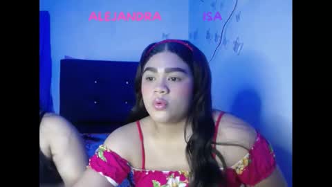 Snapshot of isamoon99 chatting on November 2025 11:10:02 PM Isa online show from November 2025 11:10:02 PM