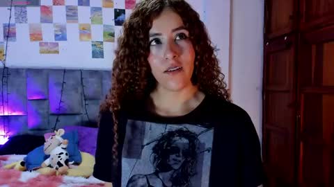 Snapshot of isangel_ chatting on April 2026 04:37:01 AM Isabela online show from April 2026 04:37:01 AM