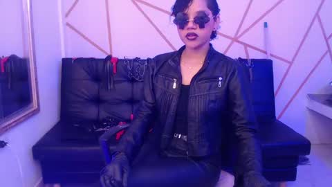 Snapshot of ise_lunny chatting on June 2026 04:04:01 AM isabela online show from June 2026 04:04:01 AM