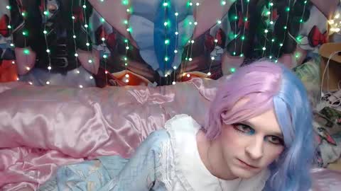 Snapshot of iselestias chatting on March 2026 10:14:01 PM Sele online show from March 2026 10:14:01 PM