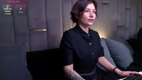 Snapshot of ishtardivine chatting on November 2025 10:27:01 AM Ishtar online show from November 2025 10:27:01 AM