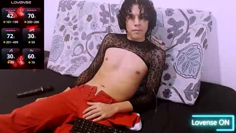 Isidro online show from November 2025 11:38:01 PM