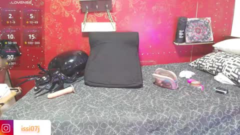 Isis Blade online show from October 2025 07:47:01 PM