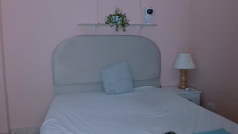 Isis  online show from November 2025 09:08:02 AM