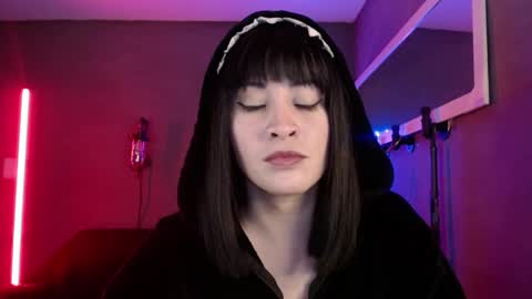 Snapshot of isis_diosa chatting on November 2025 12:18:01 PM Ana Maria online show from November 2025 12:18:01 PM