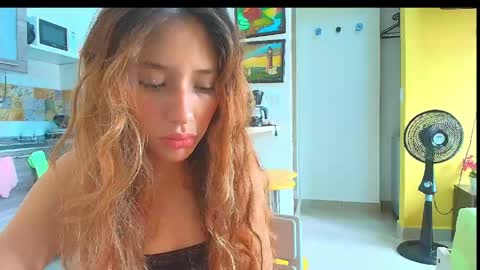 Snapshot of isis_pink chatting on May 2026 04:46:01 PM Alaya online show from May 2026 04:46:01 PM