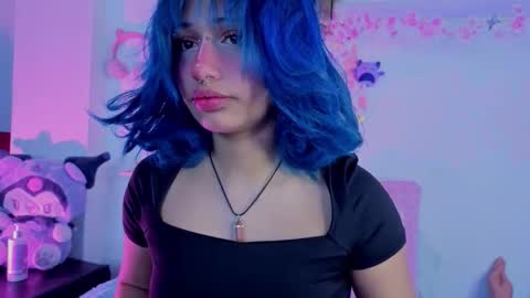 Isisjones18 online show from January 2026 07:41:01 PM