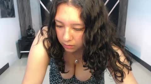 Snapshot of isla_ch chatting on July 2026 02:05:17 AM isla_ch online show from July 2026 02:05:17 AM