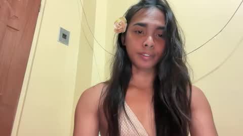 Alona online show from June 2026 01:23:01 AM