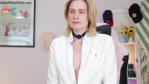 Lou  Peaches online show from May 2026 02:13:02 PM